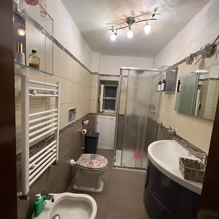 La Casetta Di Lalla Bed & Breakfast 3*